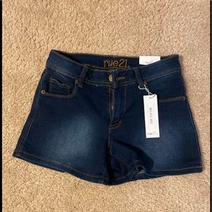 Brand New Jean short